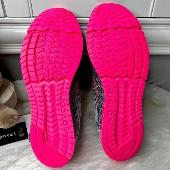 NEW Saucony Type A9 Women's Running Shoes Size 10.5 (9.5 Fitting) - Picture 7 of 9